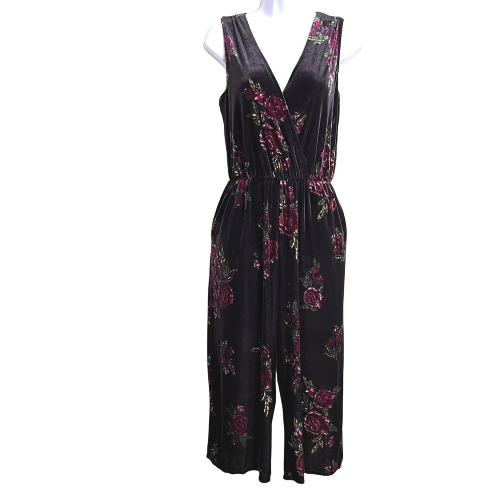 Xhilaration Dark Floral Whimsigoth Velvet Jumpsuit Womens M Black Rose Cropped
